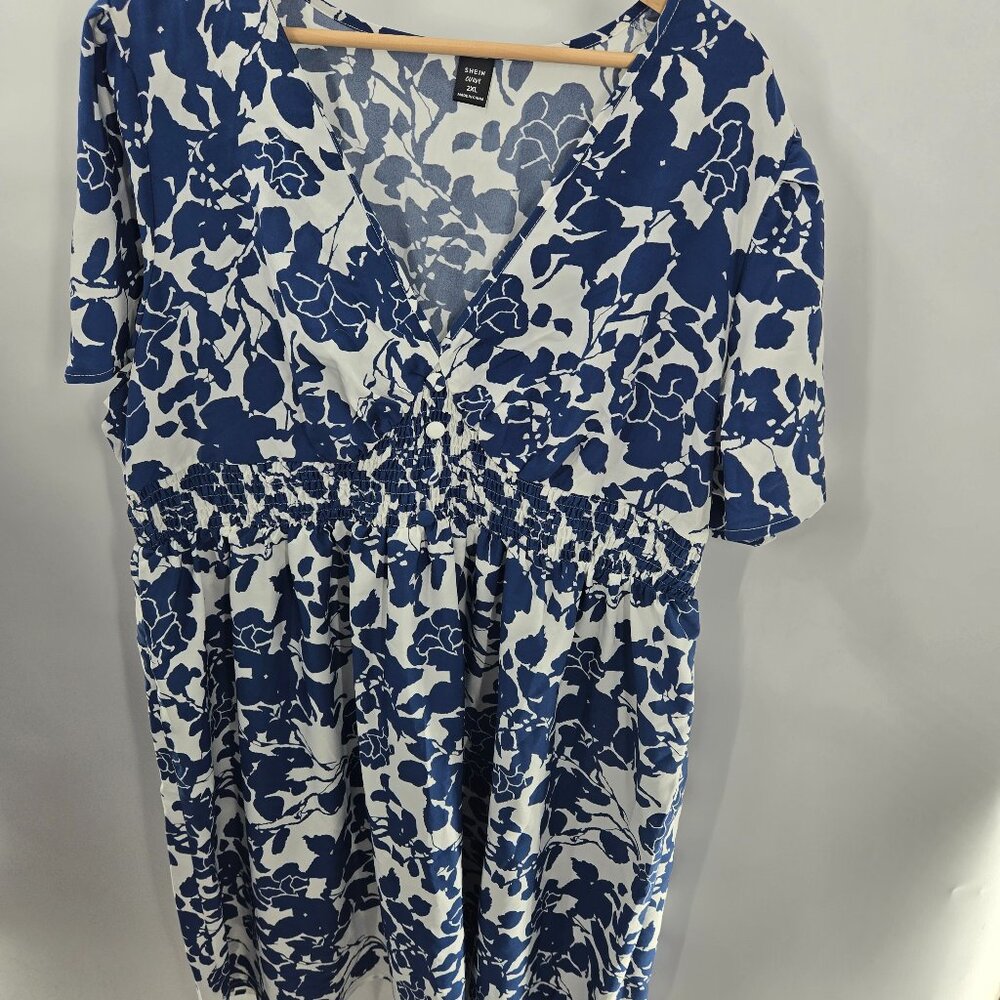 Shein White Blue Floral V-Neck Ruched Waist Midi Dress 2XL